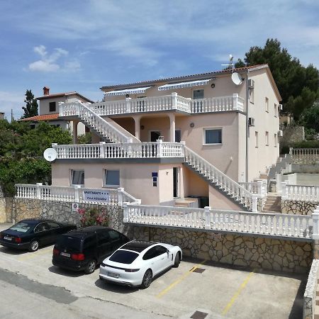 Apartments Villa Rosmarin Omisalj ภายนอก รูปภาพ