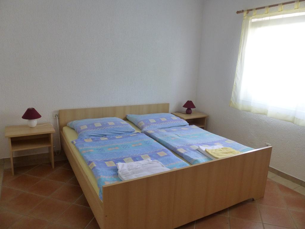 Apartments Villa Rosmarin Omisalj ห้อง รูปภาพ